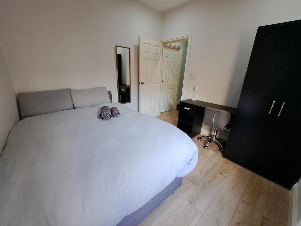 Comfy Fenia Stay Londres Séjour chez l'habitant